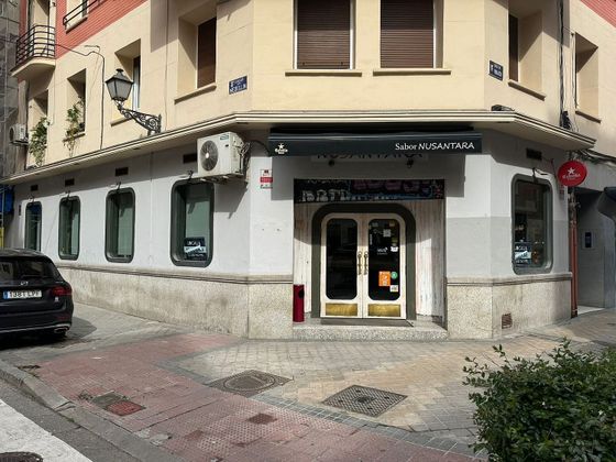 Foto 1 de Local en alquiler en calle De Viriato con terraza