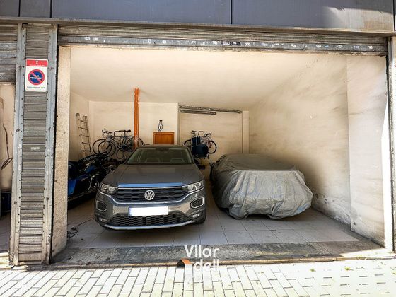 Foto 2 de Venta de local en calle De Francesc Macià con garaje