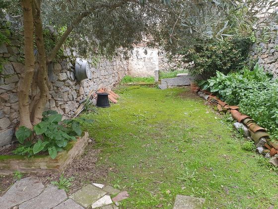 Foto 2 de Venta de casa en Pozoblanco de 4 habitaciones con terraza y jardín