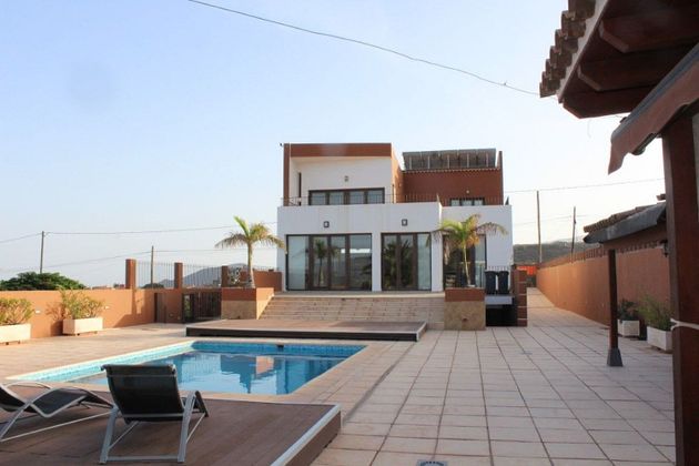 Foto 1 de Xalet en venda a Cuevecitas-Malpaís de 3 habitacions amb terrassa i piscina