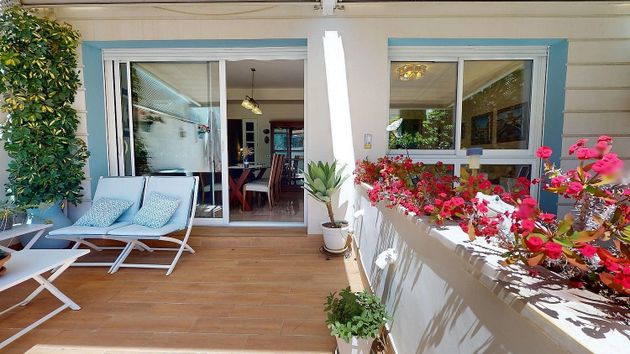 Foto 1 de Venta de casa en Arroyo del Moro - Noreña de 4 habitaciones con terraza y piscina