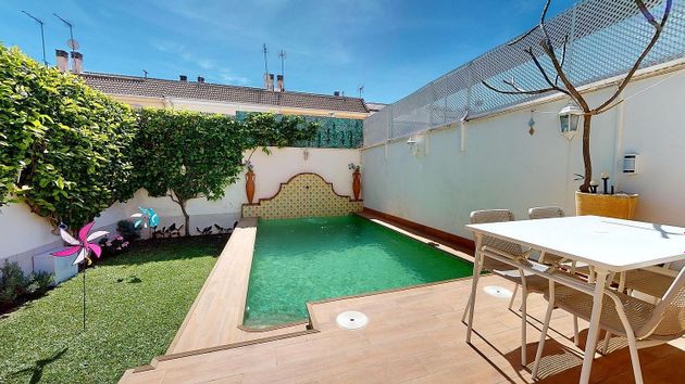 Foto 2 de Casa en venda a Arroyo del Moro - Noreña de 4 habitacions amb terrassa i piscina