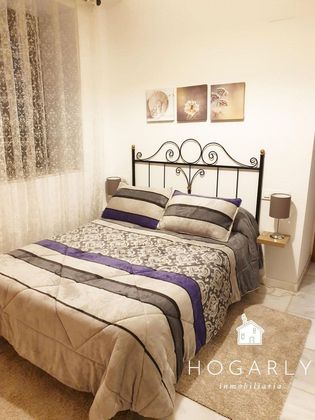 Foto 1 de Pis en lloguer a Casco Histórico  - Ribera - San Basilio de 1 habitació amb mobles i aire acondicionat