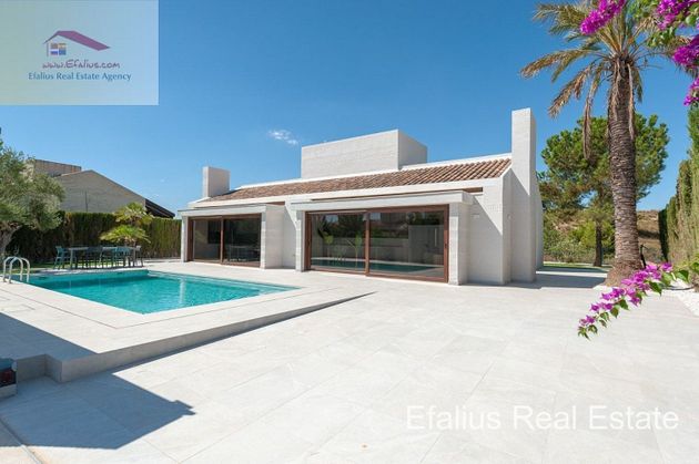 Foto 2 de Xalet en venda a calle Peraleja Vial de 4 habitacions amb terrassa i piscina