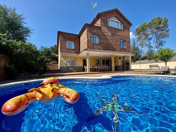 Foto 1 de Chalet en venta en calle Hospitalet de 5 habitaciones con terraza y piscina