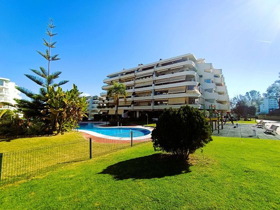 Foto 1 de Pis en venda a calle Campos de Guadalmina de 3 habitacions amb terrassa i piscina