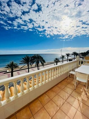 Foto 1 de Pis en lloguer a Campello Playa de 3 habitacions amb terrassa i mobles