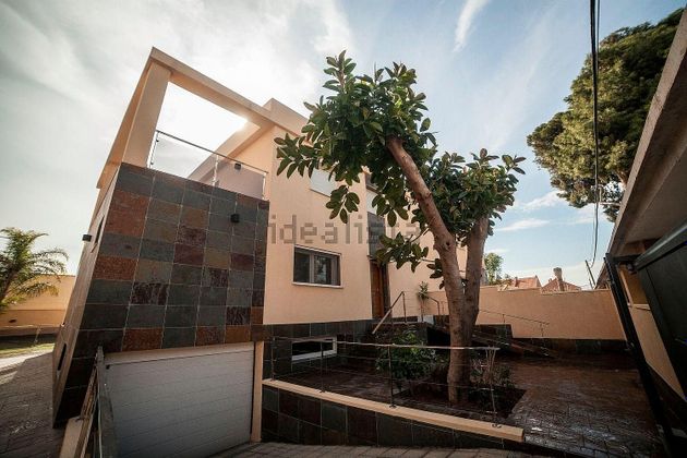 Foto 1 de Casa adossada en lloguer a Ciudad Jardín de 3 habitacions amb terrassa i piscina