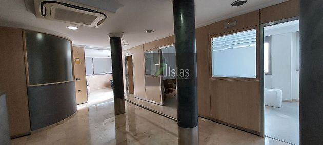 Foto 1 de Oficina en alquiler en Centro - Santa Cruz de Tenerife con aire acondicionado