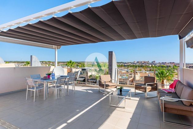 Foto 2 de Àtic en venda a calle Ausias March de 2 habitacions amb terrassa i piscina