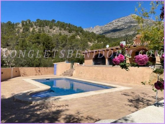 Foto 1 de Xalet en lloguer a Finestrat pueblo de 2 habitacions amb terrassa i piscina