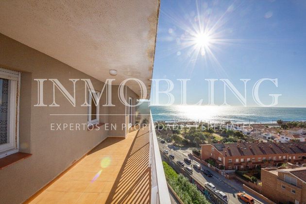 Foto 1 de Pis en venda a Vilassar de Mar de 4 habitacions amb terrassa i piscina