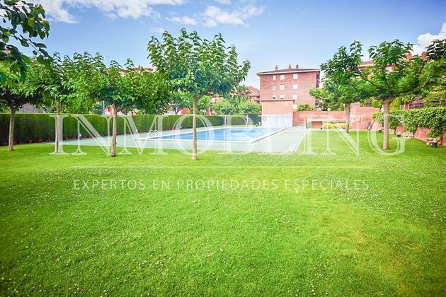 Foto 1 de Àtic en venda a Vilassar de Mar de 3 habitacions amb terrassa i piscina