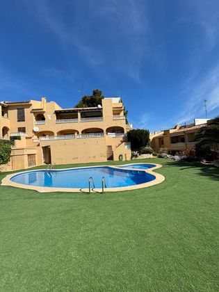 Foto 2 de Piso en alquiler en Santa Ponça de 2 habitaciones con terraza y piscina