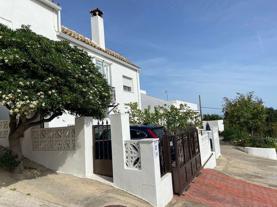 Foto 1 de Casa en venda a San José del Valle de 4 habitacions amb garatge i balcó