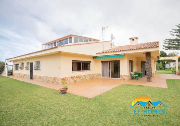 Foto 1 de Casa en venda a Los Realejos-Icod El Alto de 4 habitacions amb terrassa i garatge