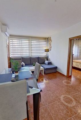 Foto 1 de Piso en venta en calle De Casabermeja de 2 habitaciones con terraza y aire acondicionado