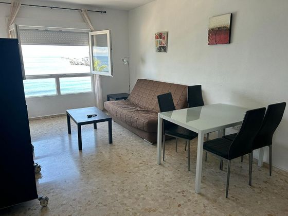 Foto 1 de Alquiler de piso en carretera De Benítez de 1 habitación con muebles y balcón