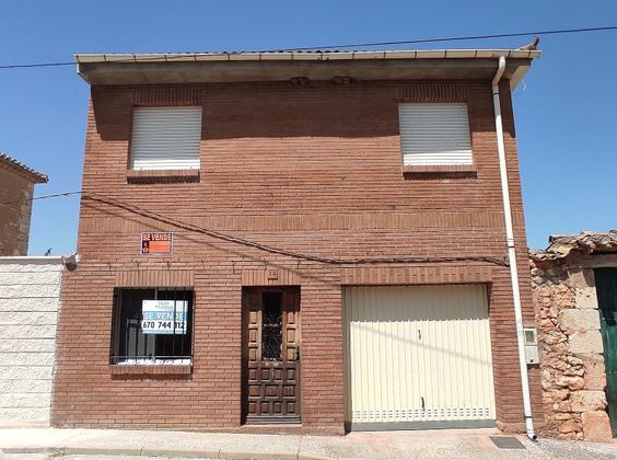 Foto 1 de Xalet en venda a calle Mayor de 3 habitacions amb terrassa i garatge