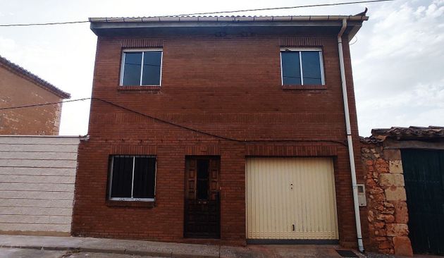 Foto 2 de Xalet en venda a calle Mayor de 3 habitacions amb terrassa i garatge