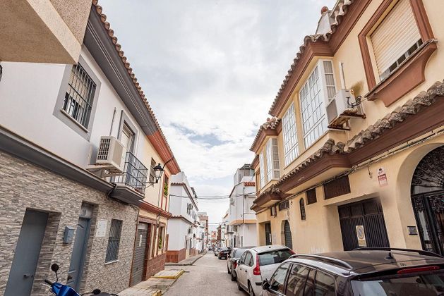 Foto 1 de Xalet en venda a Barbate ciudad de 6 habitacions amb terrassa i balcó