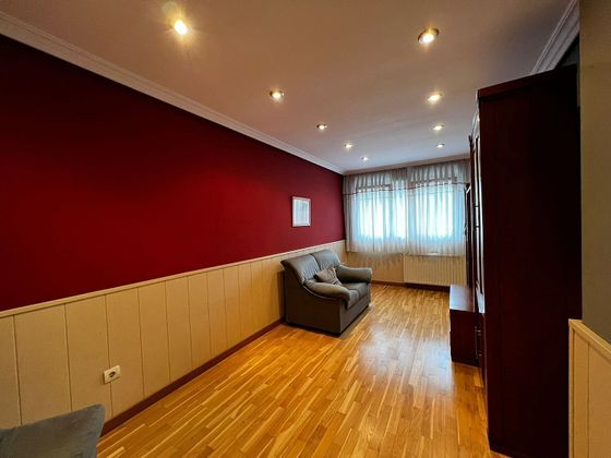 Foto 2 de Venta de piso en Corvera de Asturias de 2 habitaciones con calefacción y ascensor