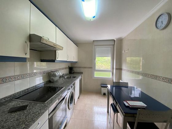 Foto 2 de Venta de piso en Corvera de Asturias de 2 habitaciones con garaje y calefacción
