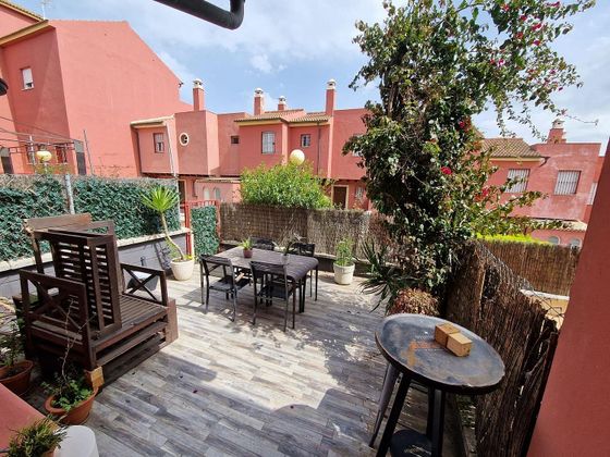 Foto 1 de Casa en venda a El Rinconcillo de 3 habitacions amb terrassa i piscina