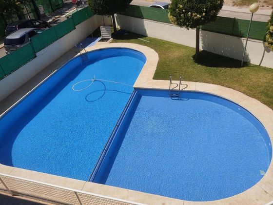 Foto 1 de Venta de piso en Almansa de 3 habitaciones con piscina y garaje
