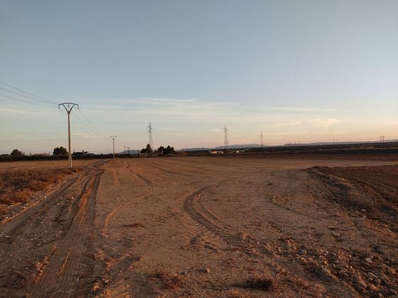 Foto 1 de Venta de terreno en Almansa de 25000 m²
