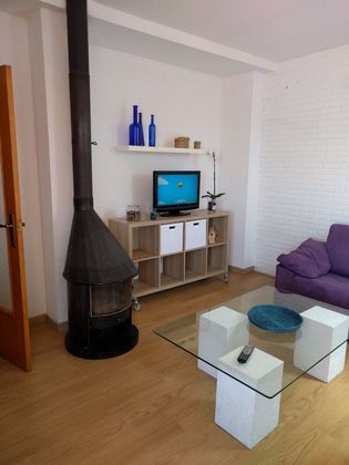 Foto 2 de Venta de ático en Almansa de 2 habitaciones con terraza
