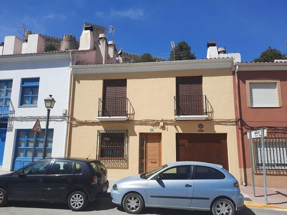 Foto 1 de Xalet en venda a Almansa de 4 habitacions amb terrassa i garatge