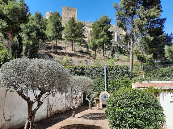 Foto 2 de Xalet en venda a Almansa de 4 habitacions amb terrassa i garatge