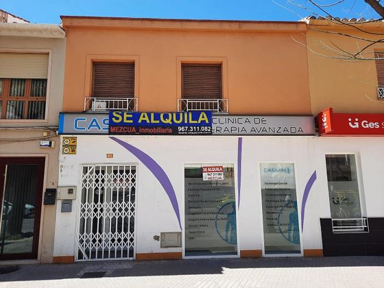 Foto 1 de Alquiler de local en Almansa con aire acondicionado