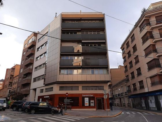 Foto 1 de Venta de piso en Almansa de 3 habitaciones con garaje y balcón