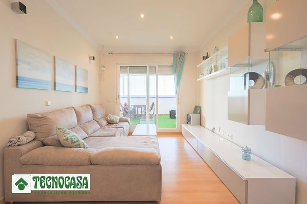 Foto 1 de Ático en venta en Adra de 2 habitaciones con terraza y garaje