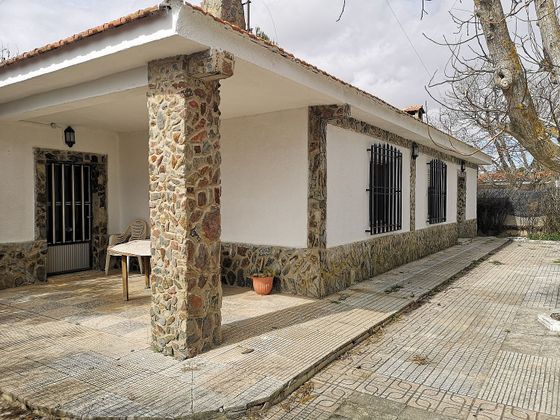 Foto 1 de Venta de chalet en Pedro Lamata - San Pedro Mortero de 4 habitaciones con terraza y piscina