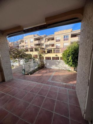 Foto 2 de Venta de casa en El Tomillar de 3 habitaciones con terraza y piscina