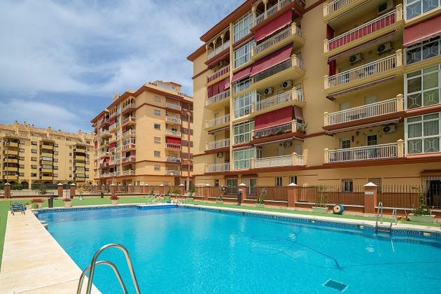 Foto 1 de Pis en venda a calle Francisco Claros Curro de 3 habitacions amb terrassa i piscina