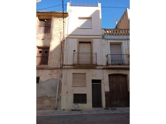 Foto 1 de Casa adossada en venda a Alcora, l´ de 3 habitacions amb terrassa