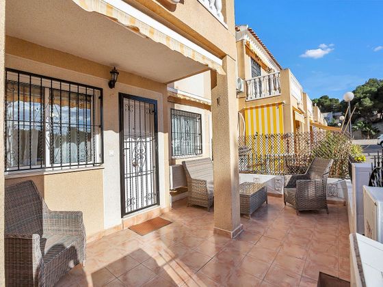 Foto 2 de Pis en venda a calle Laguna Roja de 2 habitacions amb terrassa i piscina