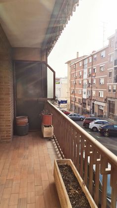 Foto 2 de Venta de piso en Ventas de 4 habitaciones con terraza y calefacción