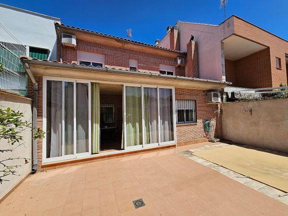 Foto 2 de Casa en venta en calle Viejo de Alarcos de 6 habitaciones con terraza y piscina