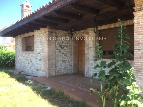 Foto 1 de Xalet en venda a Alba de Tormes de 4 habitacions amb terrassa i garatge