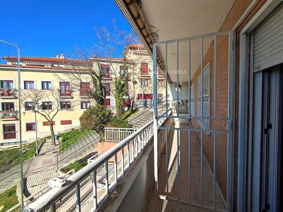 Foto 2 de Pis en venda a Cabrerizos de 3 habitacions amb garatge i balcó