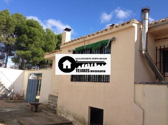Foto 2 de Venta de casa rural en Hermanos Falcó - Sepulcro Bolera de 7 habitaciones con terraza y piscina