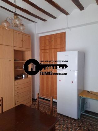 Foto 2 de Casa en venda a Ledaña de 4 habitacions amb balcó i calefacció