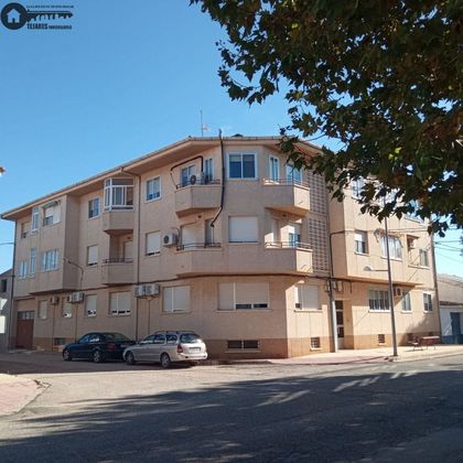 Foto 1 de Piso en venta en Gineta (La) de 4 habitaciones con garaje y balcón