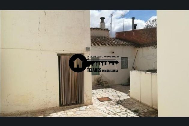 Foto 1 de Casa en venda a Roda (La) de 3 habitacions amb jardí