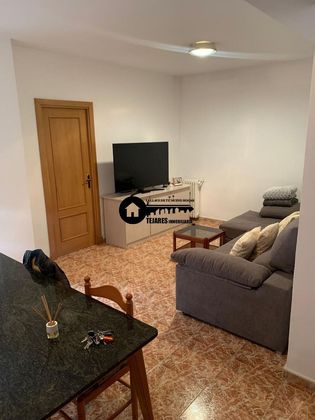 Foto 1 de Piso en alquiler en Franciscanos de 3 habitaciones con muebles y balcón